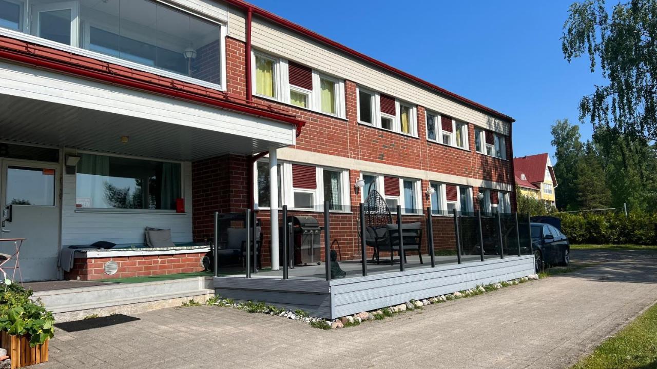 Vanha Koulu Suolahti Exterior photo